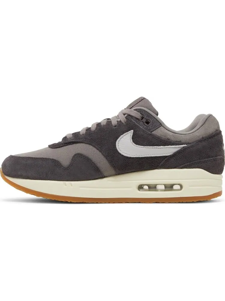 Кроссовки Nike Air Max 1 Premium 'Crepe - Soft Grey' — изображение 4 из 6, серый