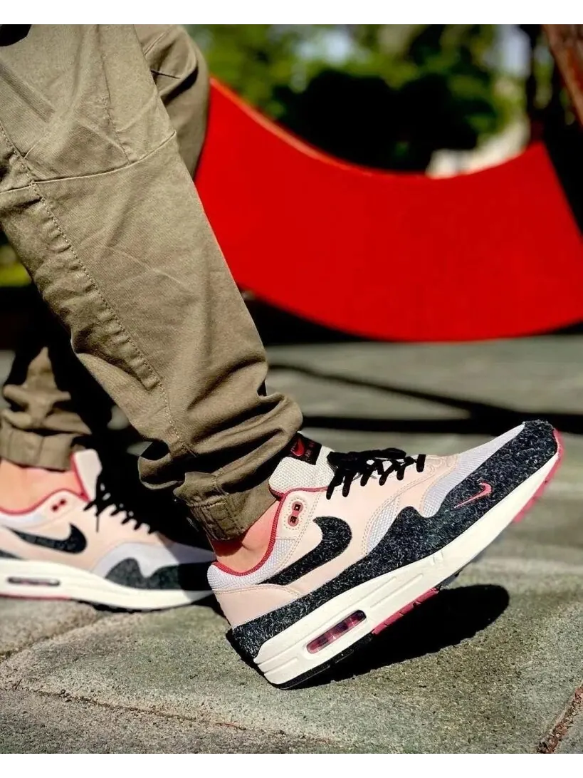 Кроссовки Nike Air Max 1 Lifestyle — изображение 2 из 5, бежевый/черный