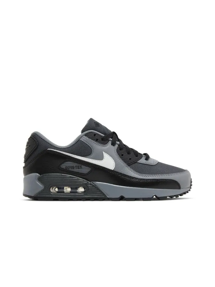 Кроссовки Nike Air Max 90 GORE-TEX 'Dark Smoke Grey' — изображение 2 из 9, темный серый/белый