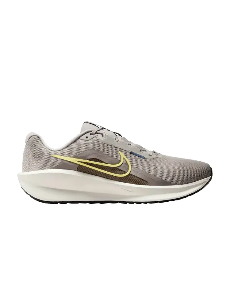 Кроссовки Nike Downshifter 13 'College Grey Soft Yellow' — изображение 1 из 1, серый//синий/желтый