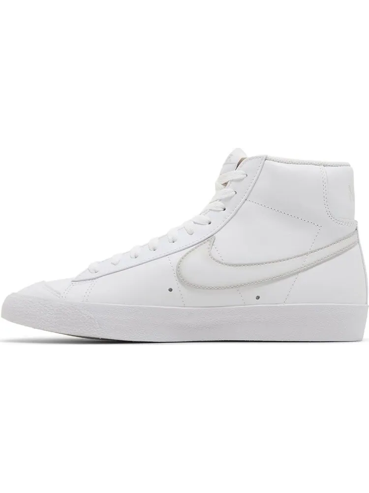 Кроссовки Blazer Mid '77 Vintage 'Airbrush - Photon Dust' — изображение 3 из 4, белый