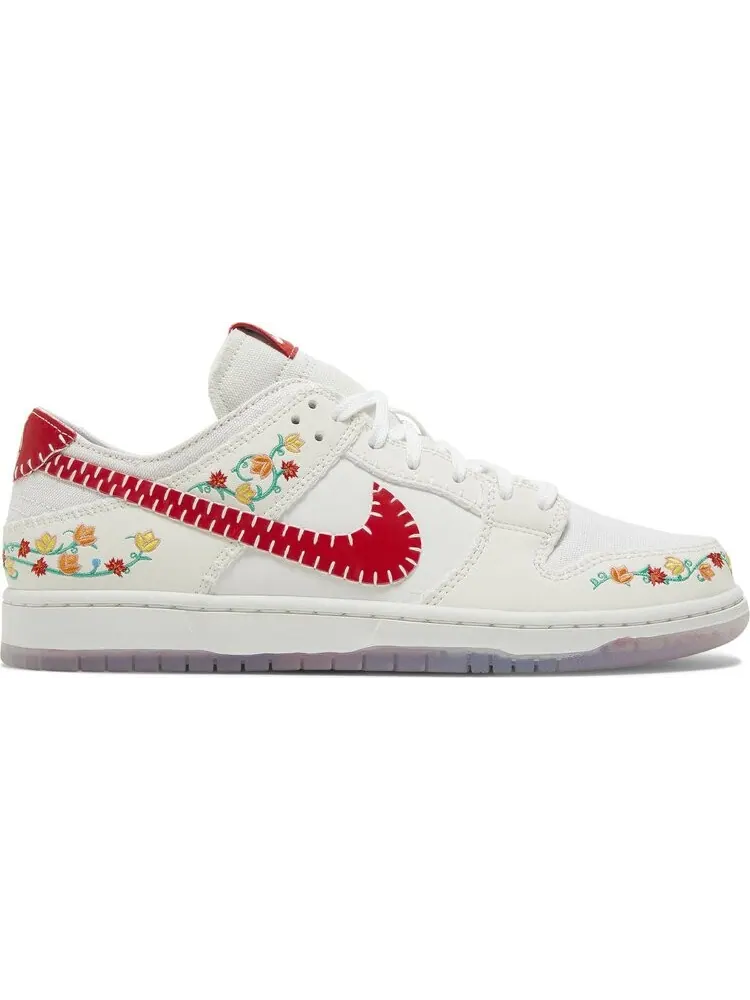 Кроссовки Dunk Low Decon SB 'N7 - Sail University Red' — изображение 1 из 4, белый