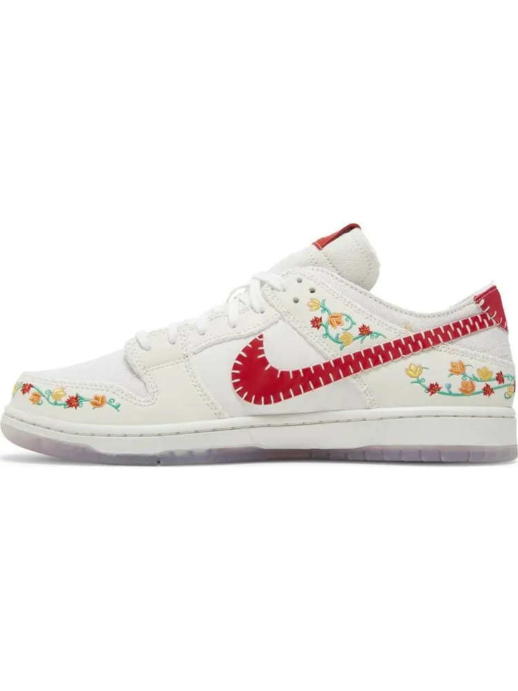 Кроссовки Dunk Low Decon SB 'N7 - Sail University Red' — изображение 3 из 4, белый