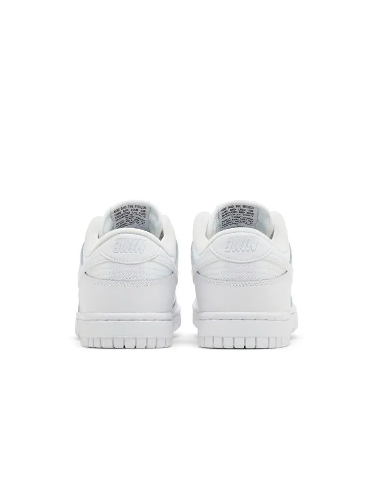 Кроссовки Nike Wmns Dunk Low SE 'Dance Pack - White Iridescent' — изображение 7 из 9, белый/белый/белый/белый
