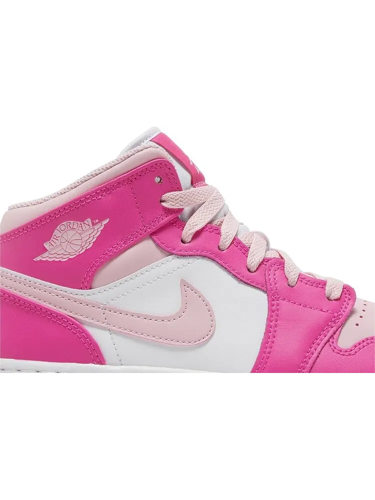 Кроссовки Air Jordan 1 Mid GS 'Fierce Pink' — изображение 2 из 4, розовый