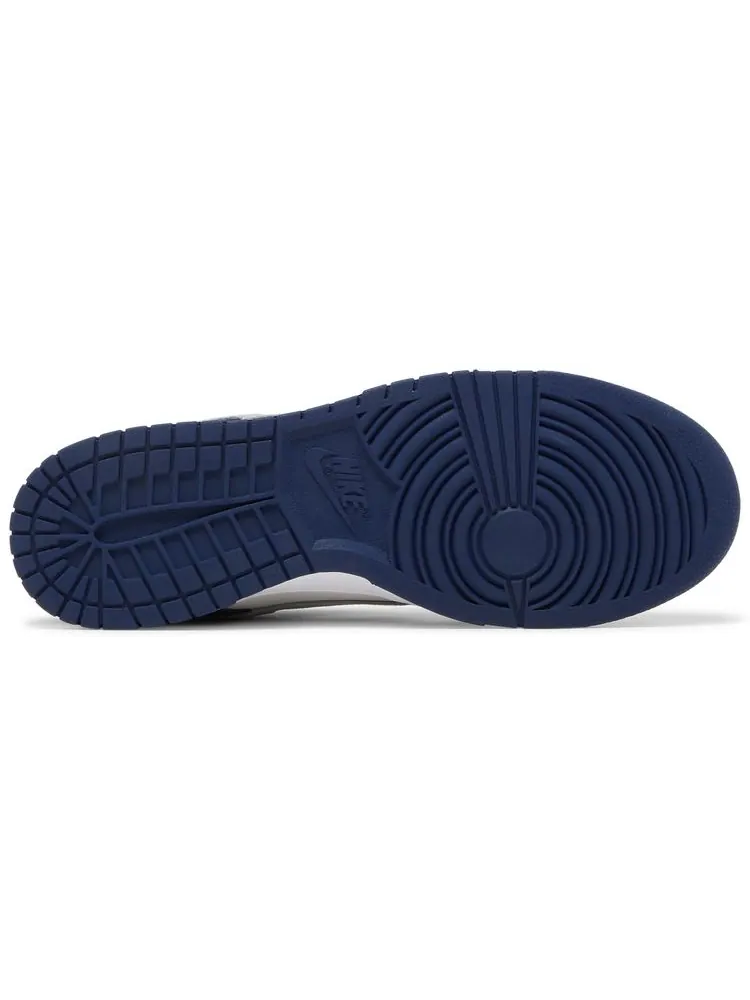 Кроссовки Nike Dunk Low 'Midnight Navy Smoke Grey' — изображение 4 из 8, синий