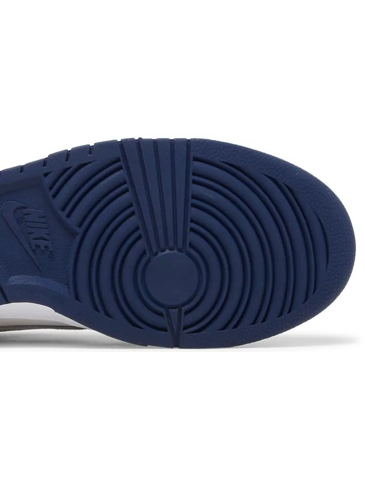 Кроссовки Nike Dunk Low 'Midnight Navy Smoke Grey' — изображение 5 из 8, синий