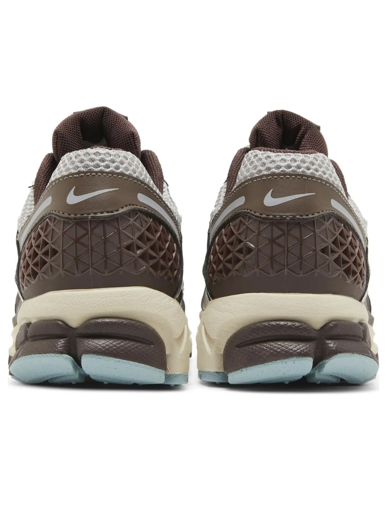 Кроссовки Nike Wmns Zoom Vomero 5 'Earth Fossil' — изображение 6 из 8, коричневый