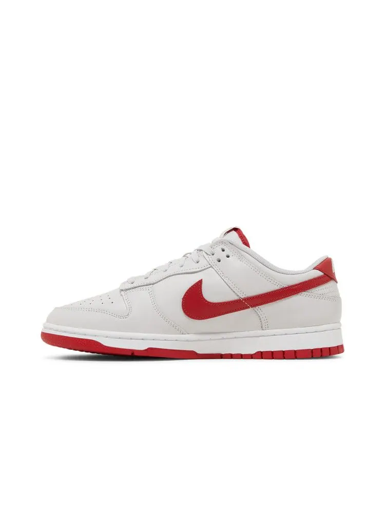 Кроссовки Nike Dunk Low 'Vast Grey Varsity Red' — изображение 4 из 9, серый/красный/белый