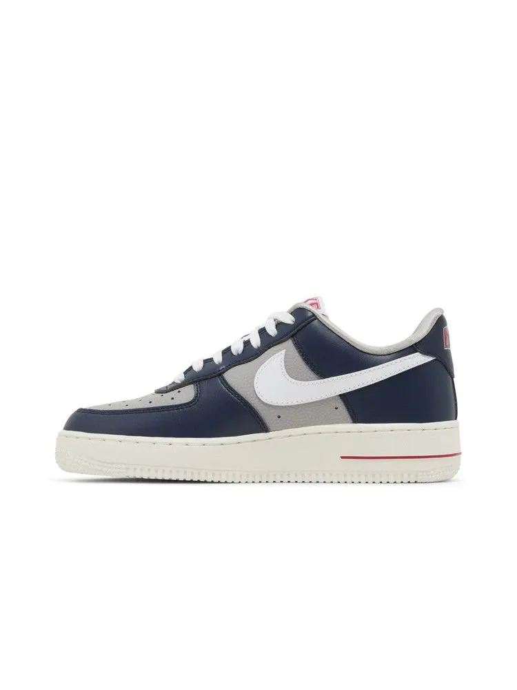 Кроссовки Nike Wmns Air Force 1 Low 'Be True To Her School - Georgetown' — изображение 4 из 9