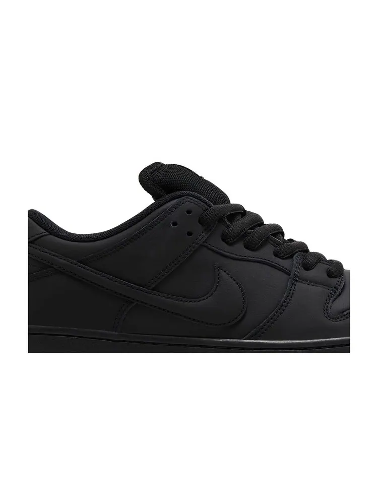 Кроссовки Dunk Low Pro SB 'Triple Black' — изображение 2 из 8, черный