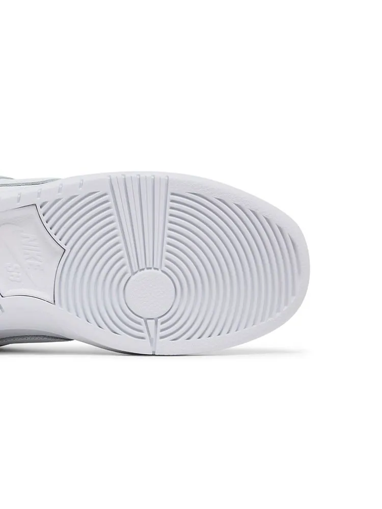 Кроссовки Dunk Low Pro SB 'Triple White' — изображение 5 из 8, белый