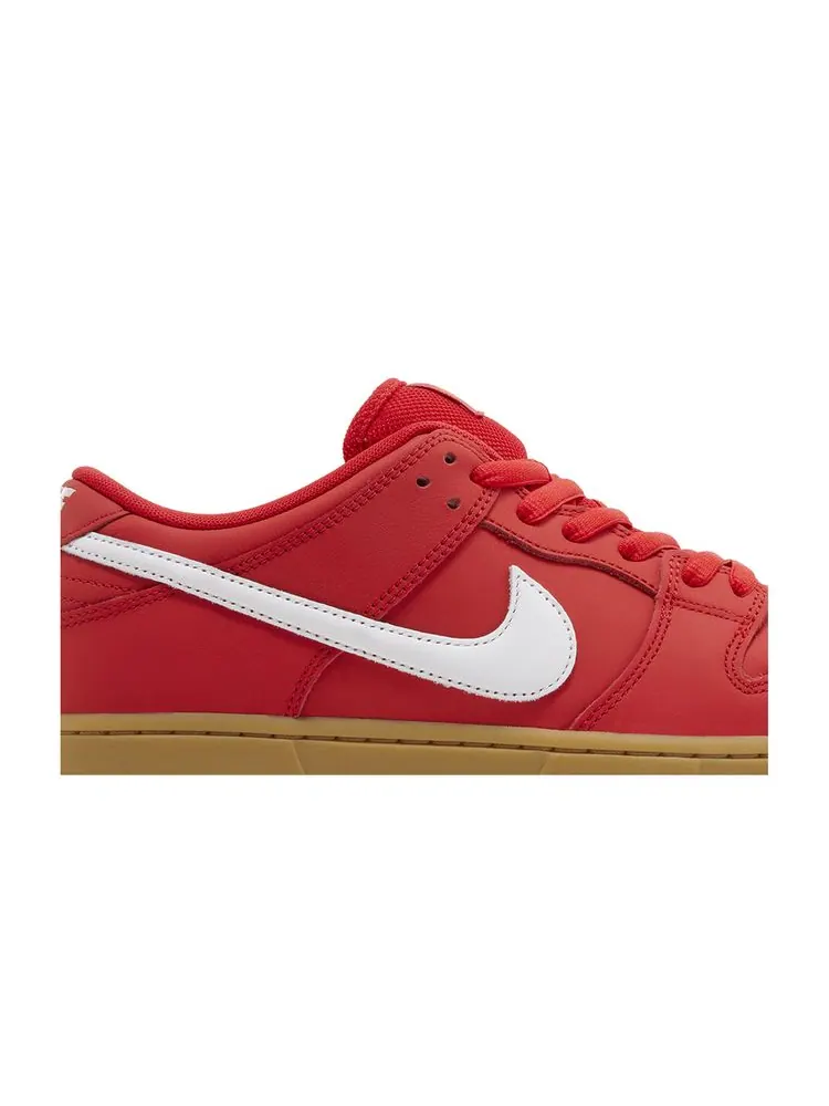 Кроссовки Dunk Low Pro SB 'University Red Gum' — изображение 2 из 8, красный