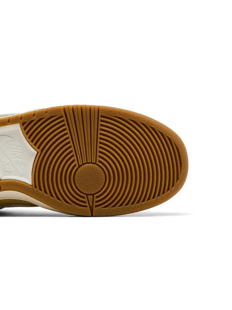 Кроссовки Dunk Low Pro SB 'Saturn Gold' — изображение 5 из 8, золотистый