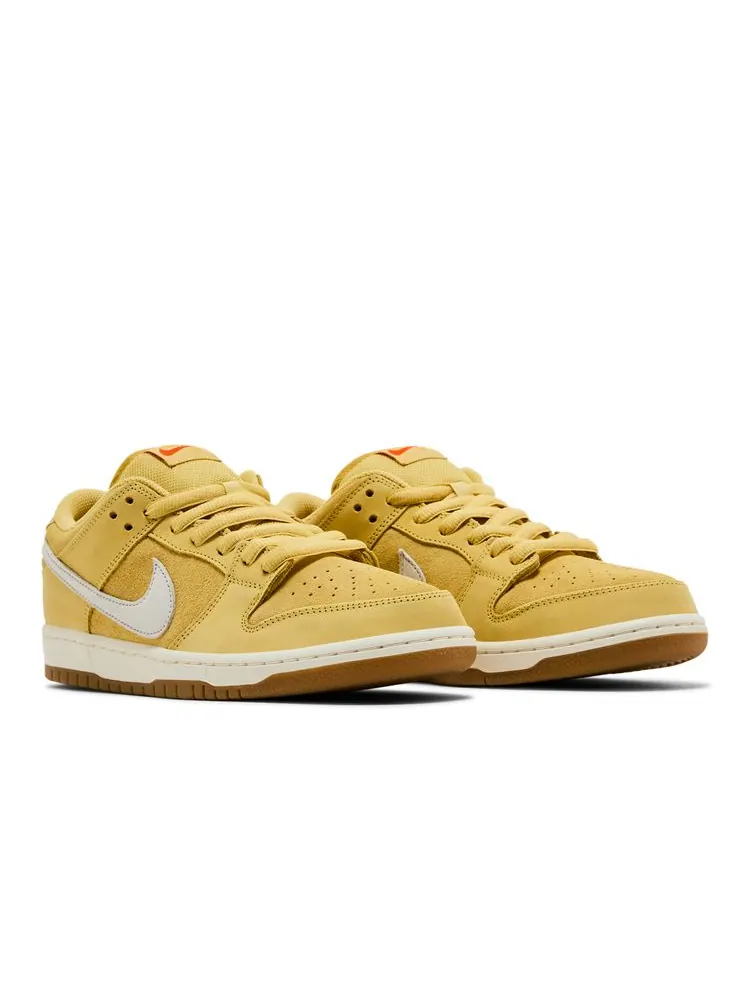 Кроссовки Dunk Low Pro SB 'Saturn Gold' — изображение 8 из 8, золотистый