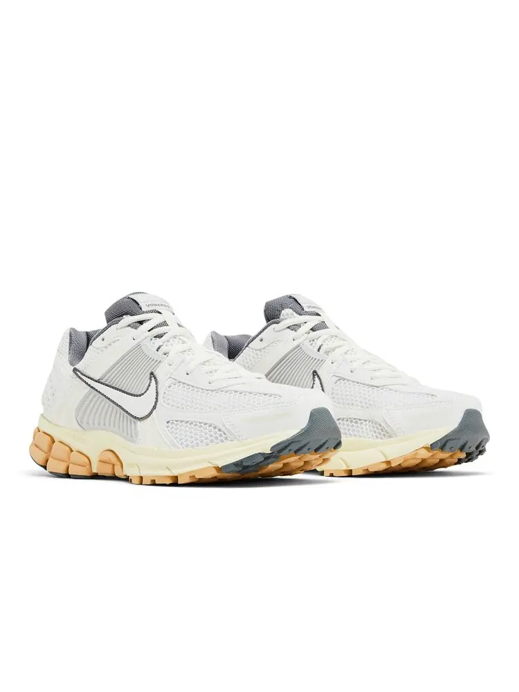 Кроссовки Wmns Air Zoom Vomero 5 'Summit White Pure Platinum' — изображение 8 из 8, белый платиновый