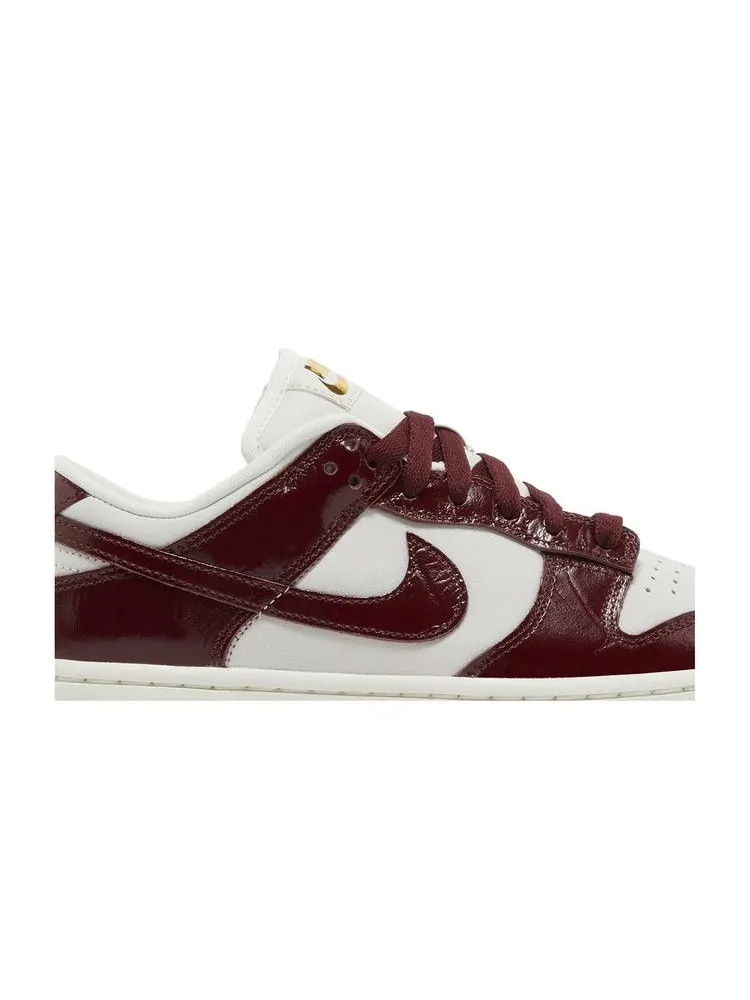 Кроссовки Nike Dunk Low LX 'Team Red Croc' — изображение 3 из 9