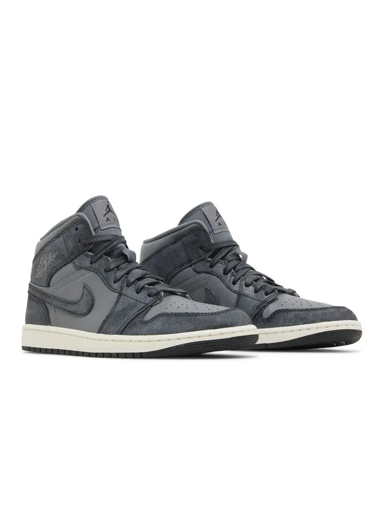 Кроссовки Air Jordan Wmns Air Jordan 1 Mid 'Distressed Smoke Grey' — изображение 9 из 9, серый/черный