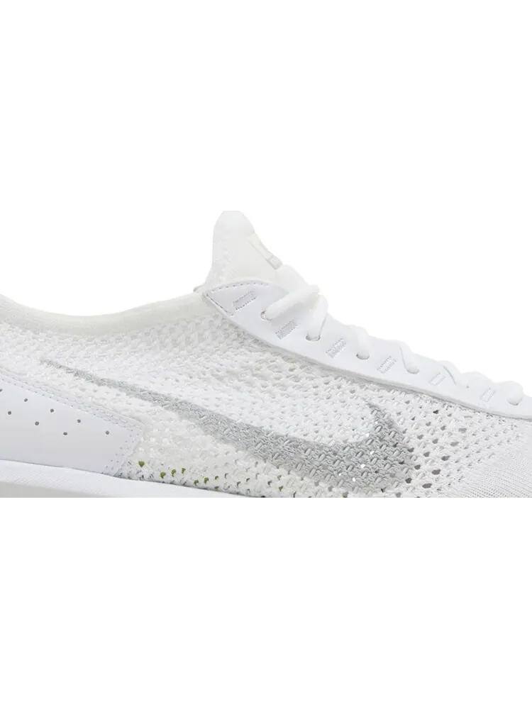 Кроссовки Air Max Flyknit Racer Next Nature 'Pure Platinum' — изображение 2 из 4, белый