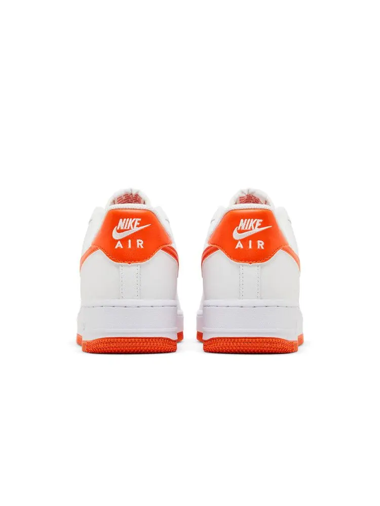 Кроссовки Nike Air Force 1 '07 'Safety Orange' — изображение 7 из 9, белый/оранжевый