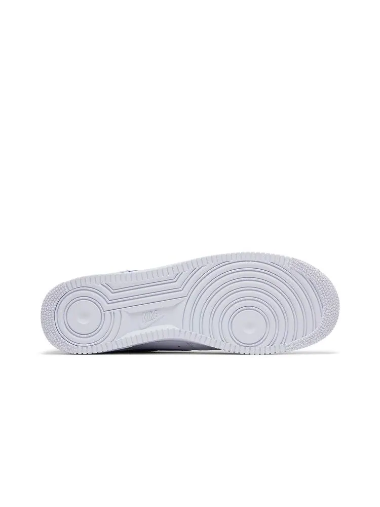Кроссовки Nike Air Force 1 '07 'Hyper Royal' — изображение 5 из 9, белый/белый
