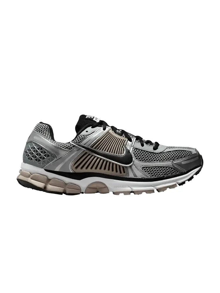 Кроссовки Nike Air Zoom Vomero 5 — изображение 1 из 1, серый