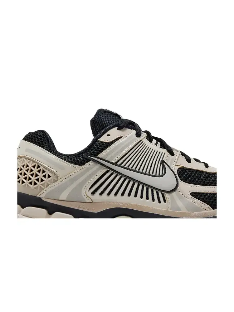 Nike Air Zoom Vomero 5 'Black Cream' — изображение 2 из 8, черный