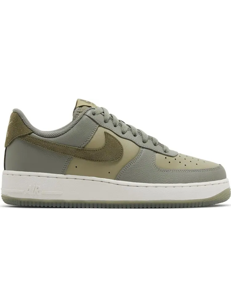 Кроссовки Air Force 1 '07 LV8 'Dark Stucco Medium Olive' — изображение 1 из 4, зеленый
