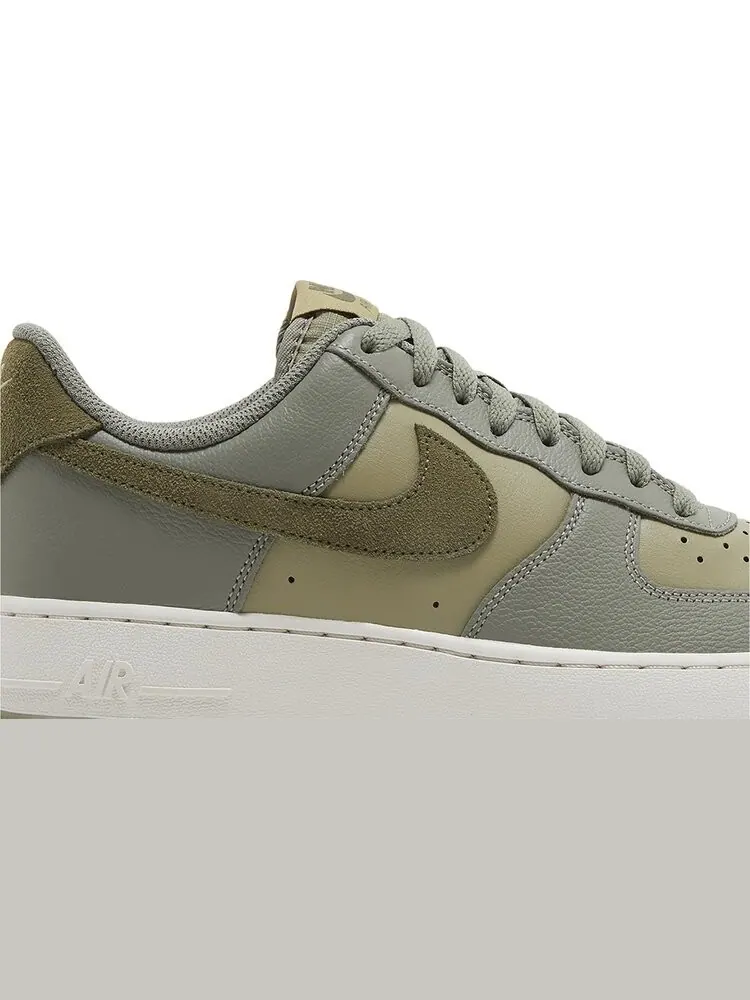 Кроссовки Air Force 1 '07 LV8 'Dark Stucco Medium Olive' — изображение 2 из 4, зеленый