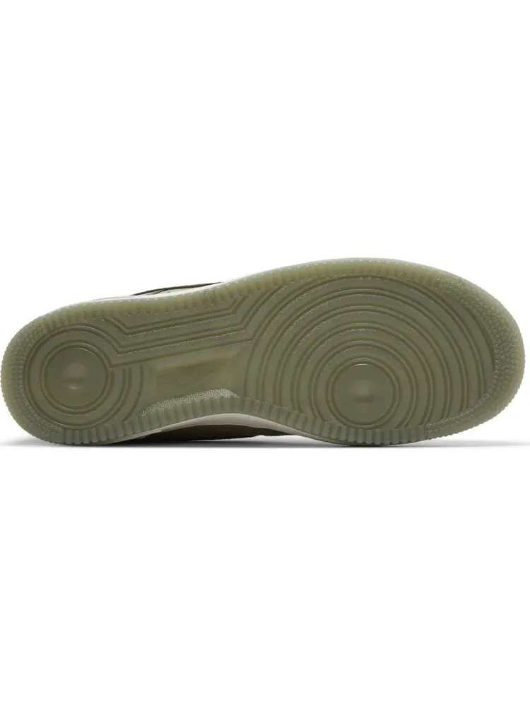 Кроссовки Air Force 1 '07 LV8 'Dark Stucco Medium Olive' — изображение 4 из 4, зеленый