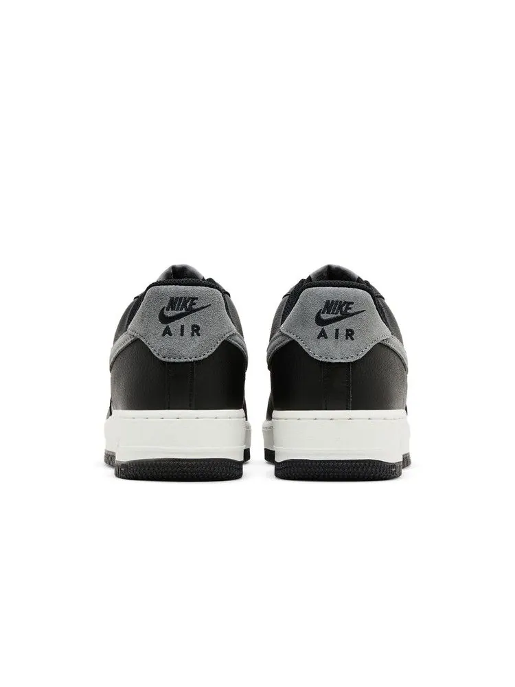 Кроссовки Nike Air Force 1 '07 LV8 'Smoke Grey' — изображение 7 из 9