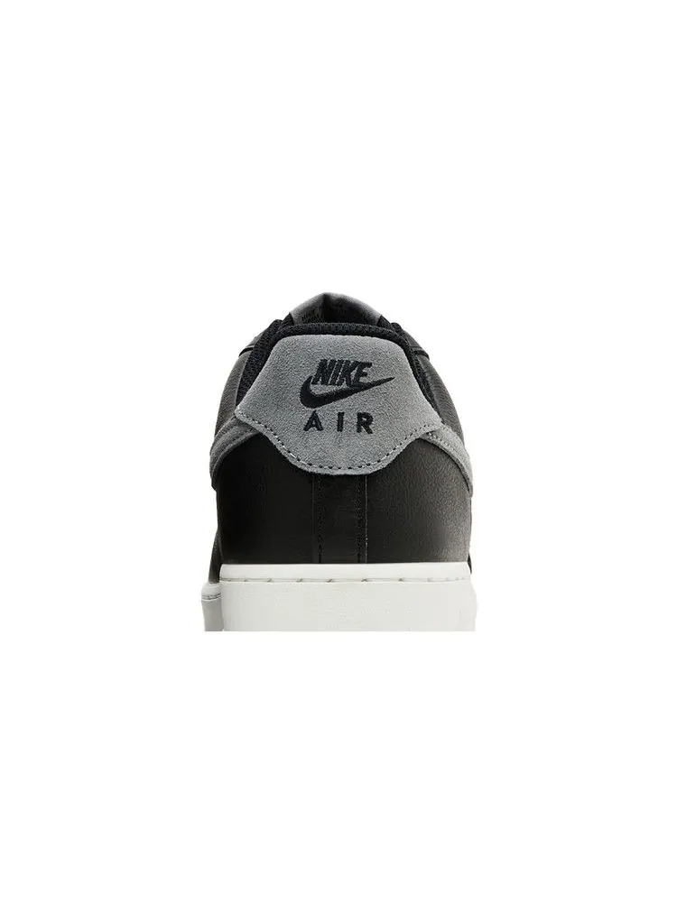 Кроссовки Nike Air Force 1 '07 LV8 'Smoke Grey' — изображение 8 из 9