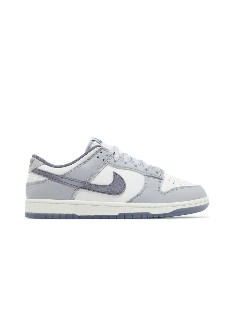 Кроссовки Nike Dunk Low SE 'Light Carbon' — изображение 2 из 9, белый/светлый/платиновый