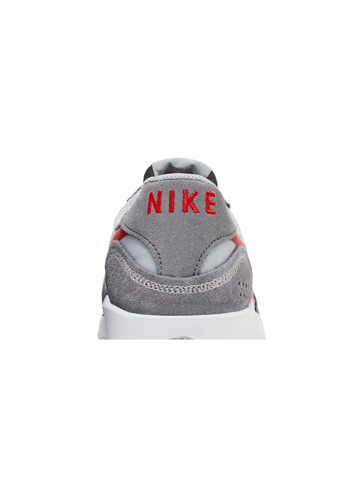 Кроссовки Nike Waffle Debut 'Wolf Grey University Red' — изображение 8 из 9