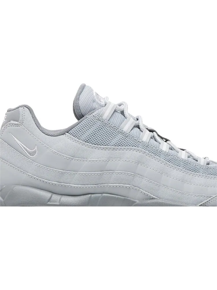 Кроссовки Air Max 95 'Wolf Grey' — изображение 2 из 4, серый