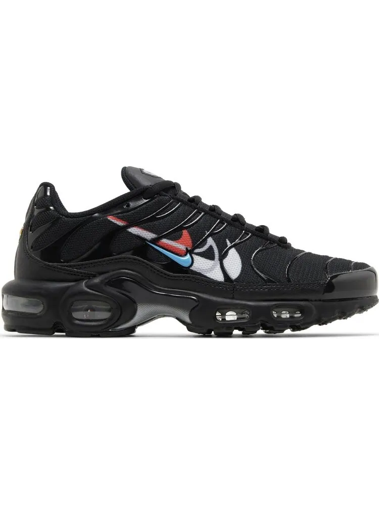 Кроссовки Air Max Plus 'Multi Swoosh - Black Bright Crimson' — изображение 1 из 4, черный