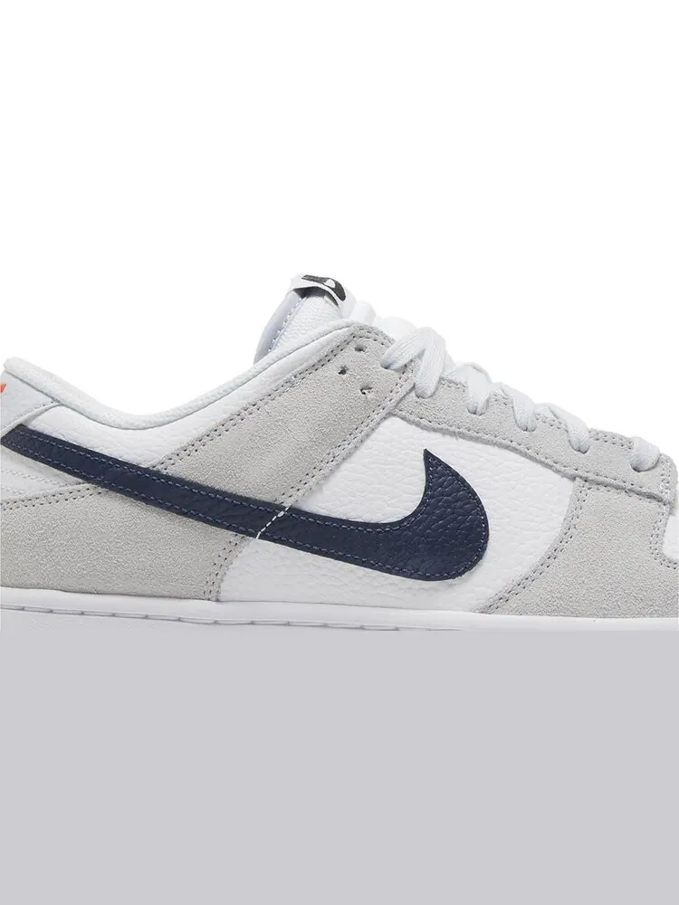 Кроссовки Dunk Low 'Mini Swoosh - Football Grey Midnight Navy' — изображение 2 из 4, серый