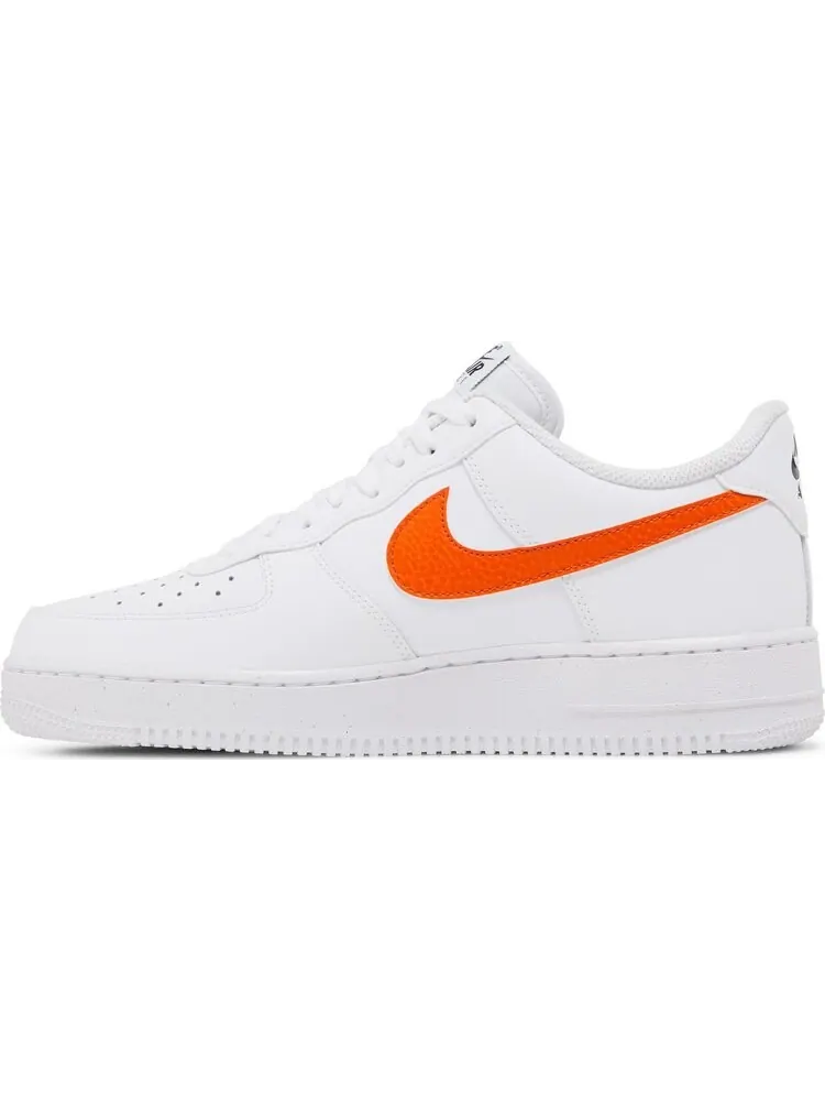 Кроссовки Air Force 1 '07 'Spray Paint Swoosh - Safety Orange' — изображение 3 из 4, белый