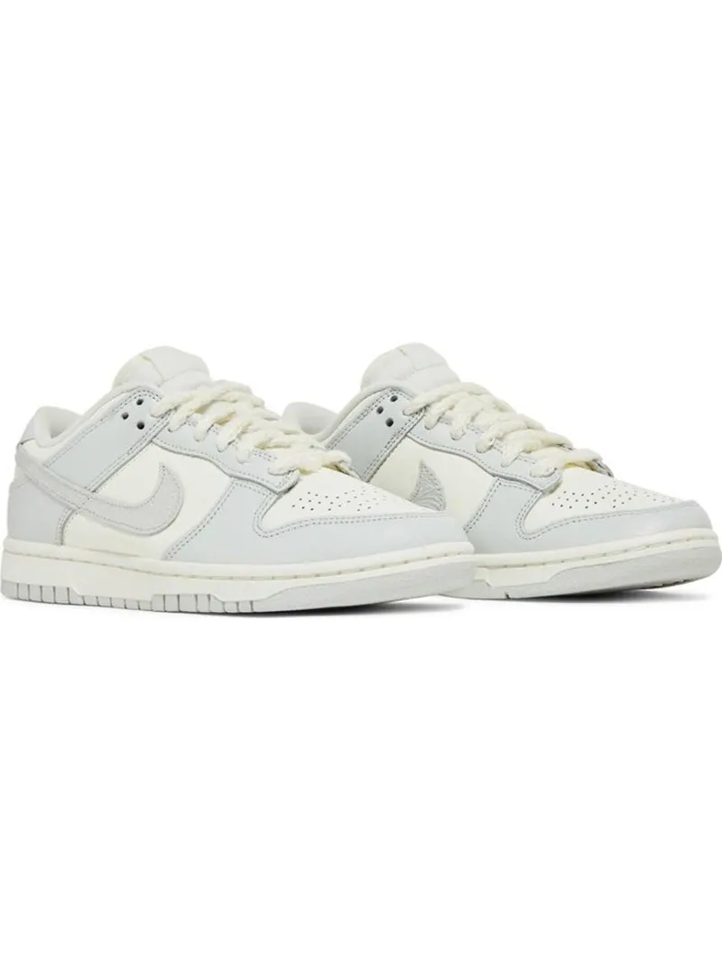 Кроссовки Nike Wmns Dunk Low 'Needlework' — изображение 2 из 4, светло-серый/мультиколор
