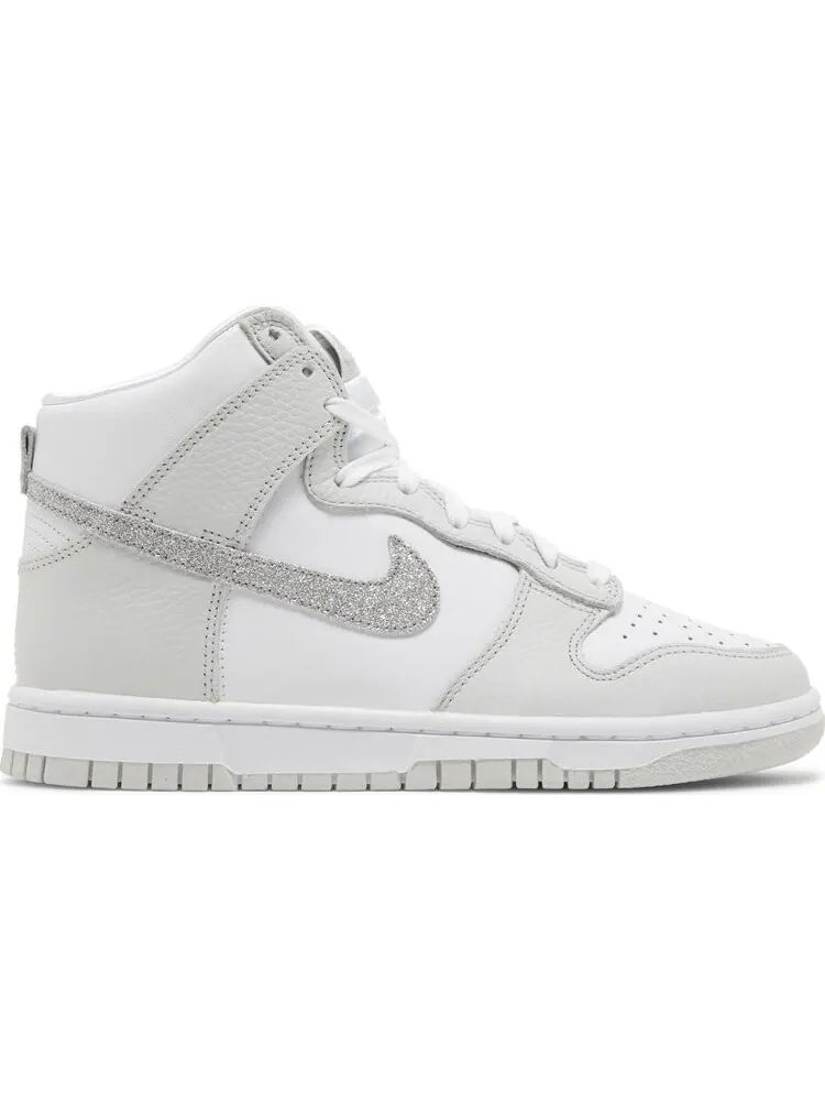 Кроссовки Wmns Dunk High 'Silver Glitter Swoosh' — изображение 1 из 4, серый