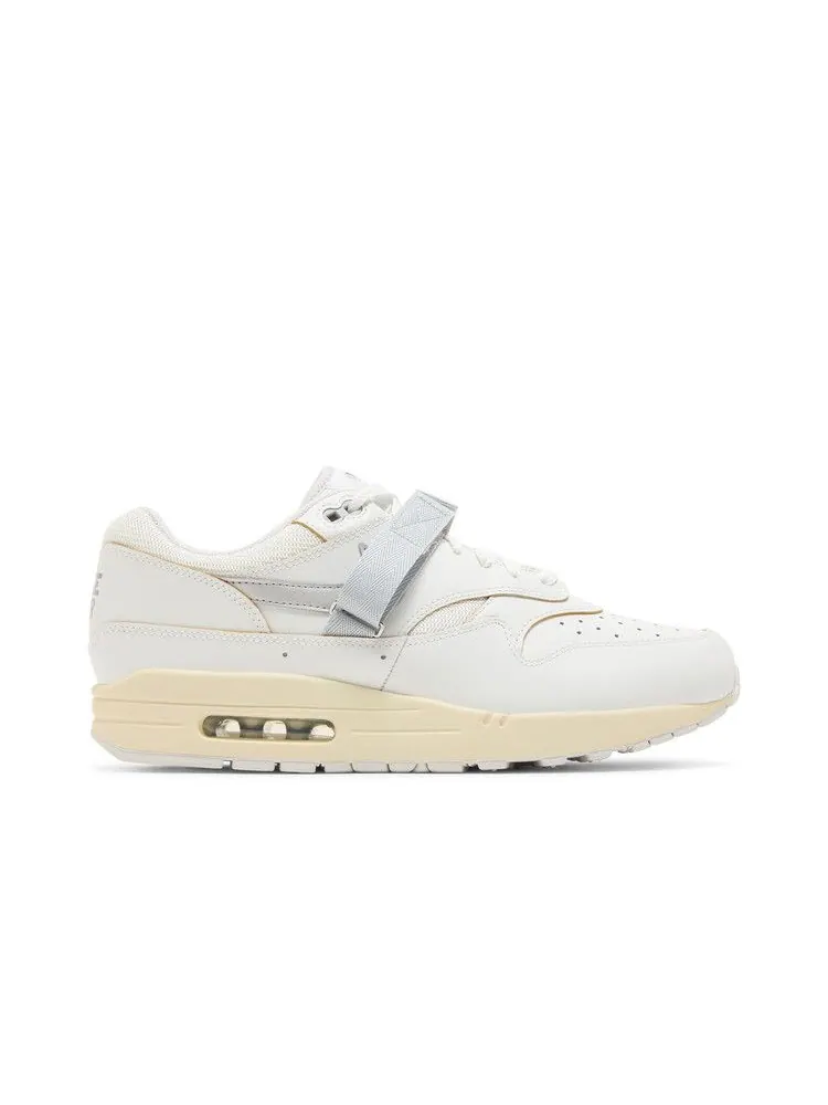 Кроссовки Nike Air Max 1 'Timeless' — изображение 2 из 9, белый