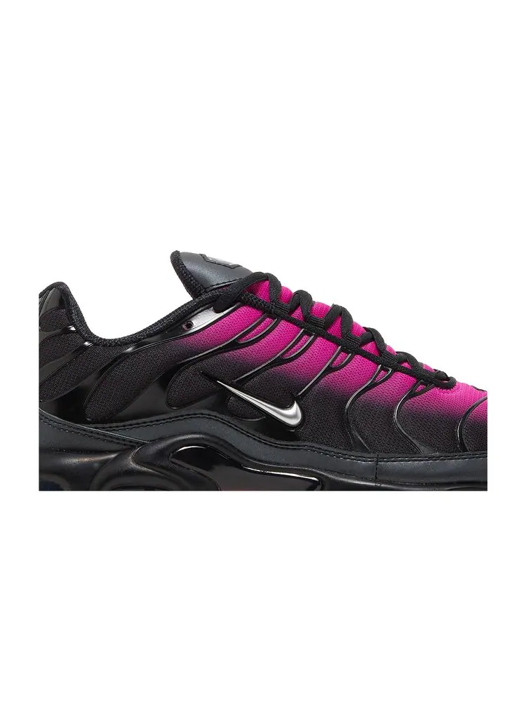 Кроссовки Air Max Plus 'Pink Black Gradient' — изображение 2 из 8, розовый черный