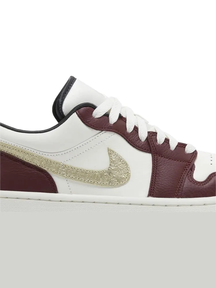 Кроссовки Wmns Air Jordan 1 Low SE 'Year of the Dragon' — изображение 2 из 4, красный