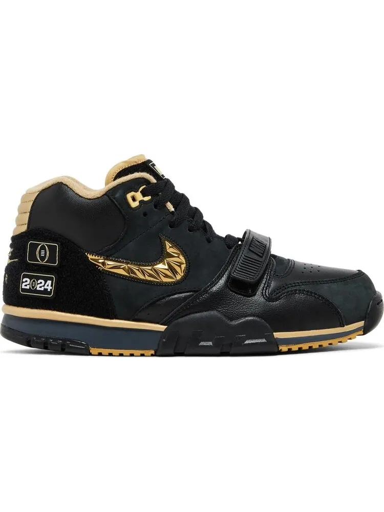 Кроссовки Air Trainer 1 'College Football Playoffs Pack - Black' — изображение 1 из 4, черный