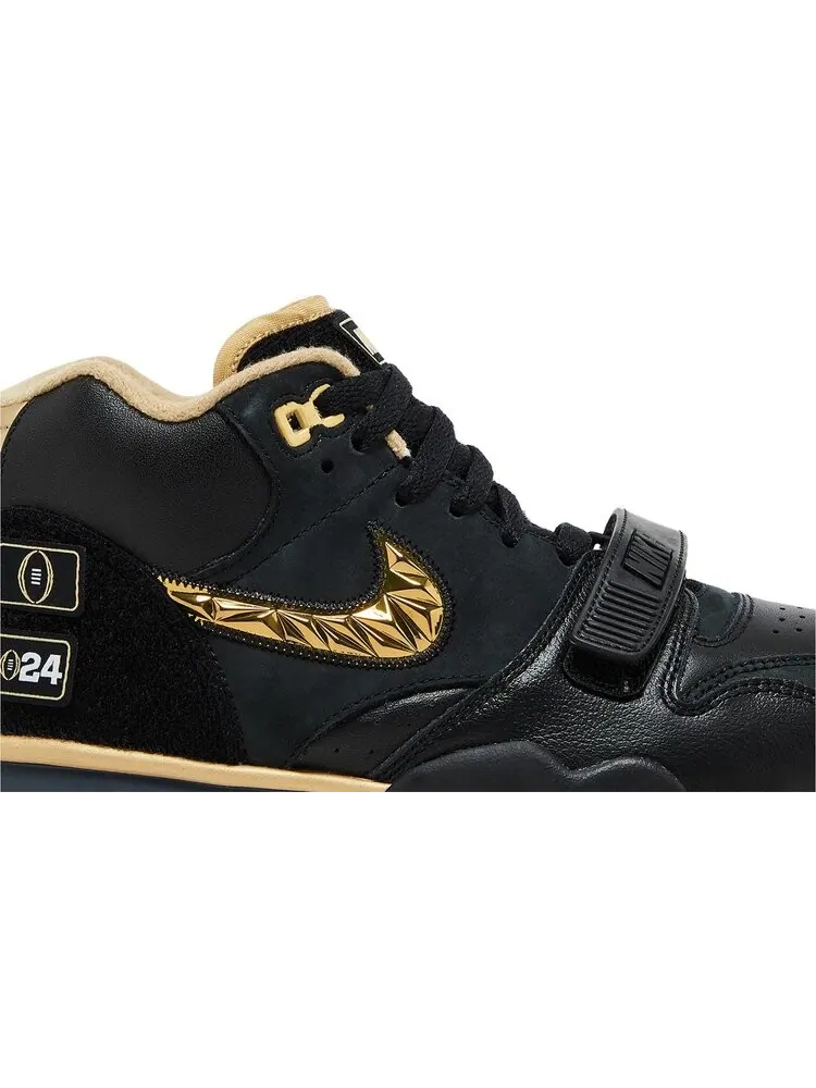 Кроссовки Air Trainer 1 'College Football Playoffs Pack - Black' — изображение 2 из 4, черный