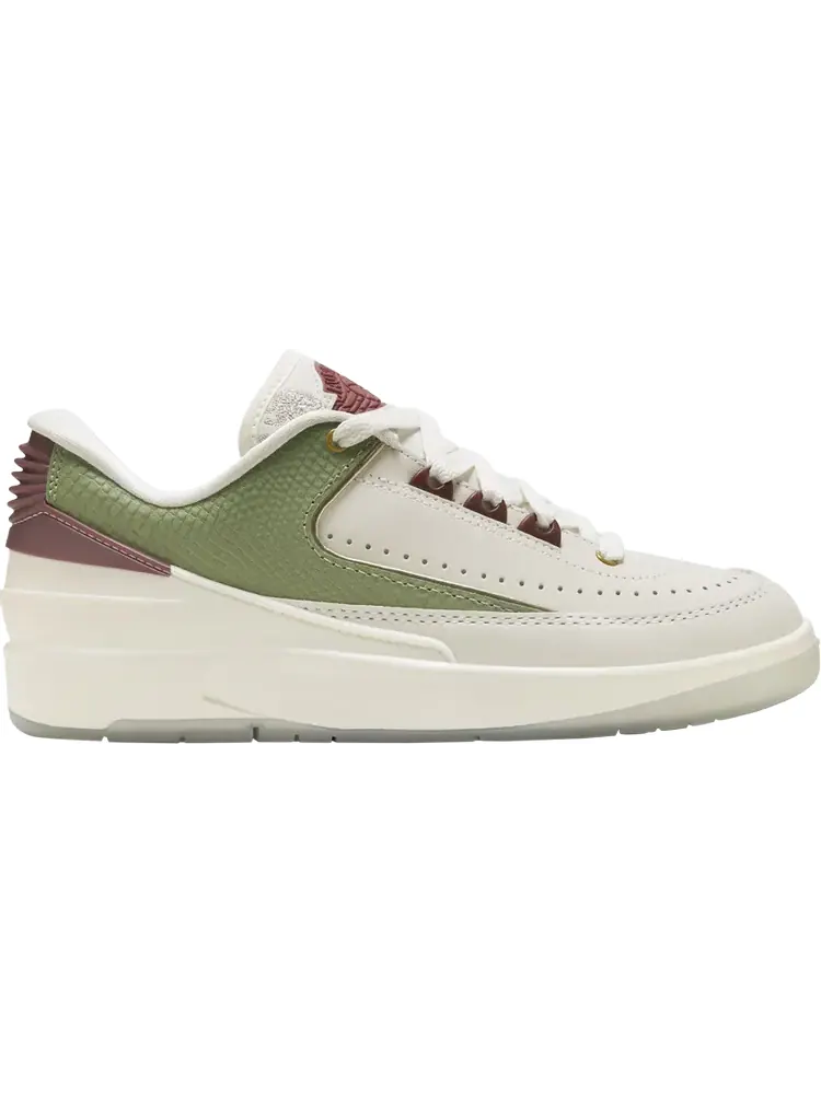 Кроссовки Air Jordan 2 Retro Low GS 'Year of the Dragon' — изображение 1 из 1, бежевый
