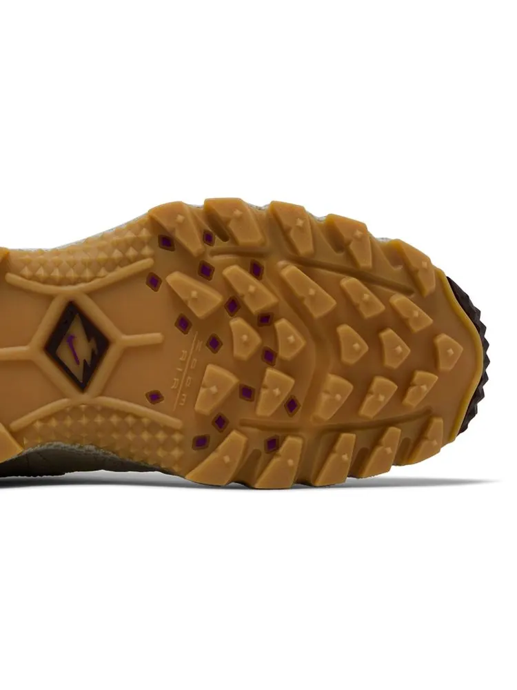 Кроссовки Nike Air Humara 'Viotech' — изображение 5 из 8, коричневый