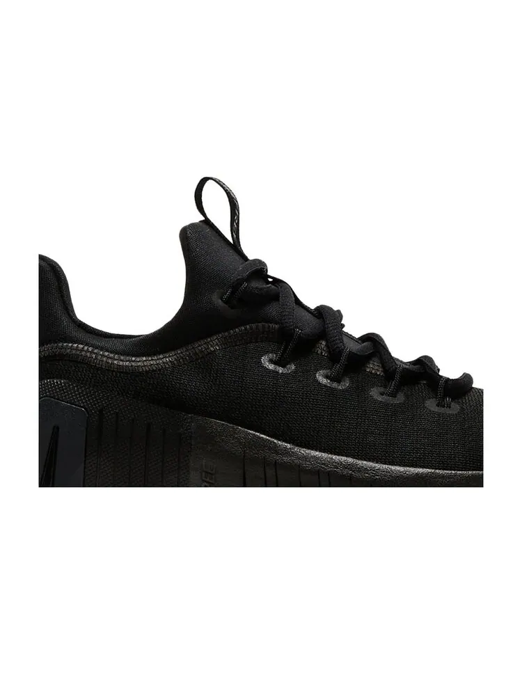 Кроссовки Wmns Free Metcon 6 — изображение 2 из 4, черный