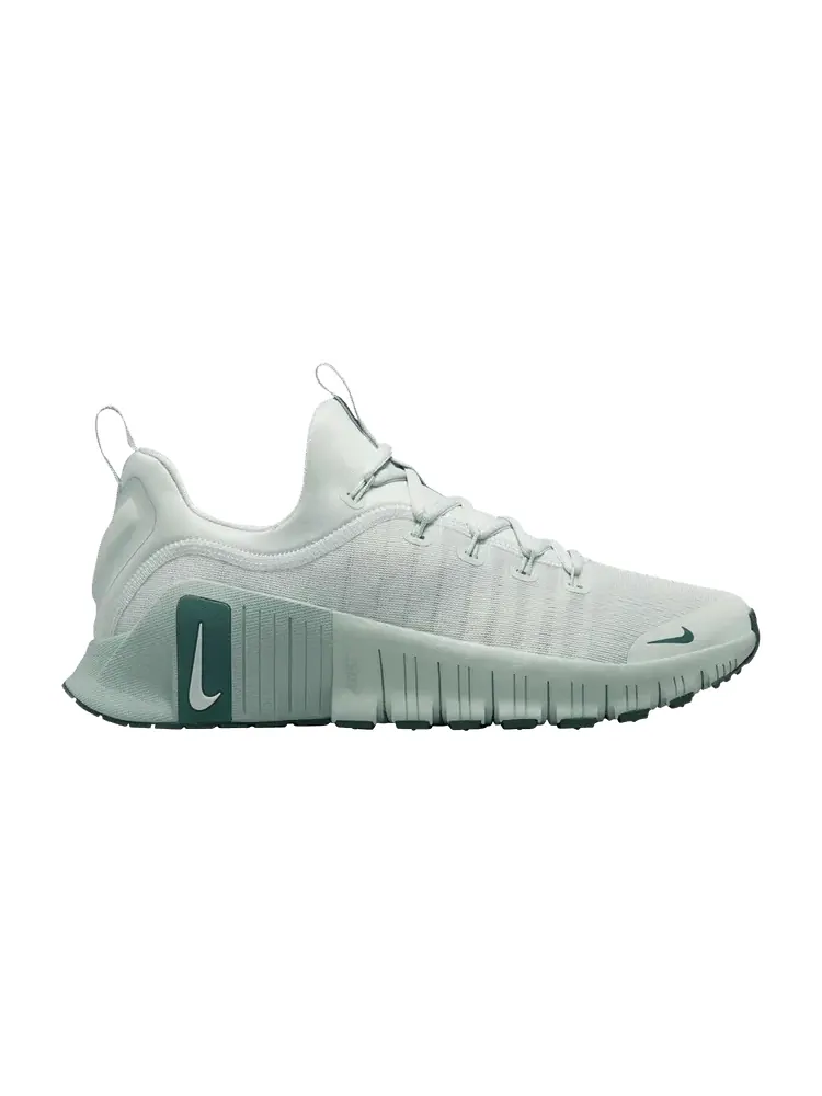 Кроссовки Nike Wmns Free Metcon 6 'Light Silver Vintage Green' — изображение 1 из 1