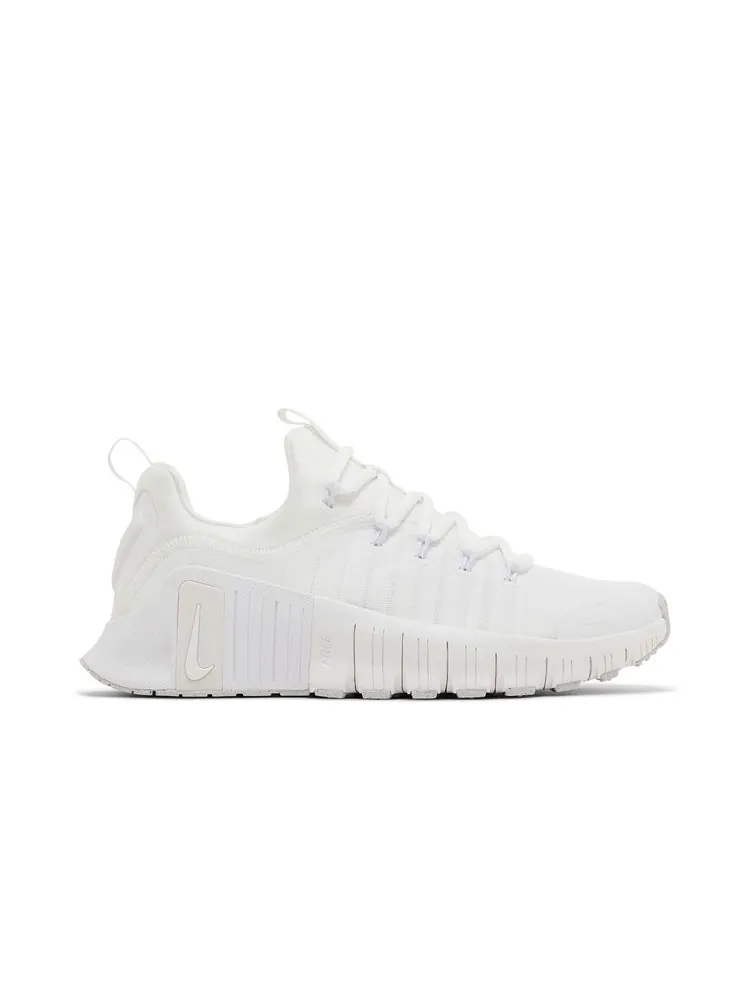 Кроссовки Wmns Free Metcon 6 'Platinum Tint' — изображение 1 из 8, платиновый